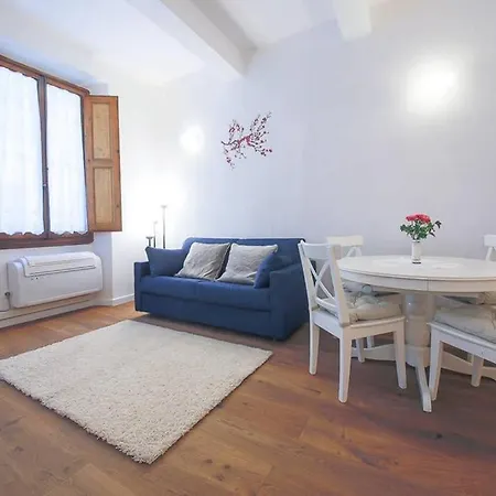 Alfani Charming Apartment *
